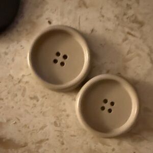 Elegant Cream Button Set